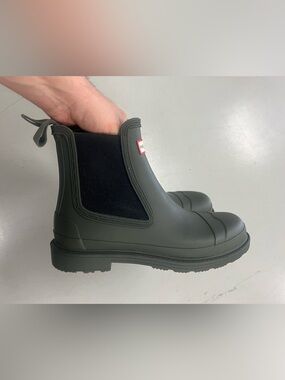 Hunter Men’s Original Chelsea Boots Size US 8.0